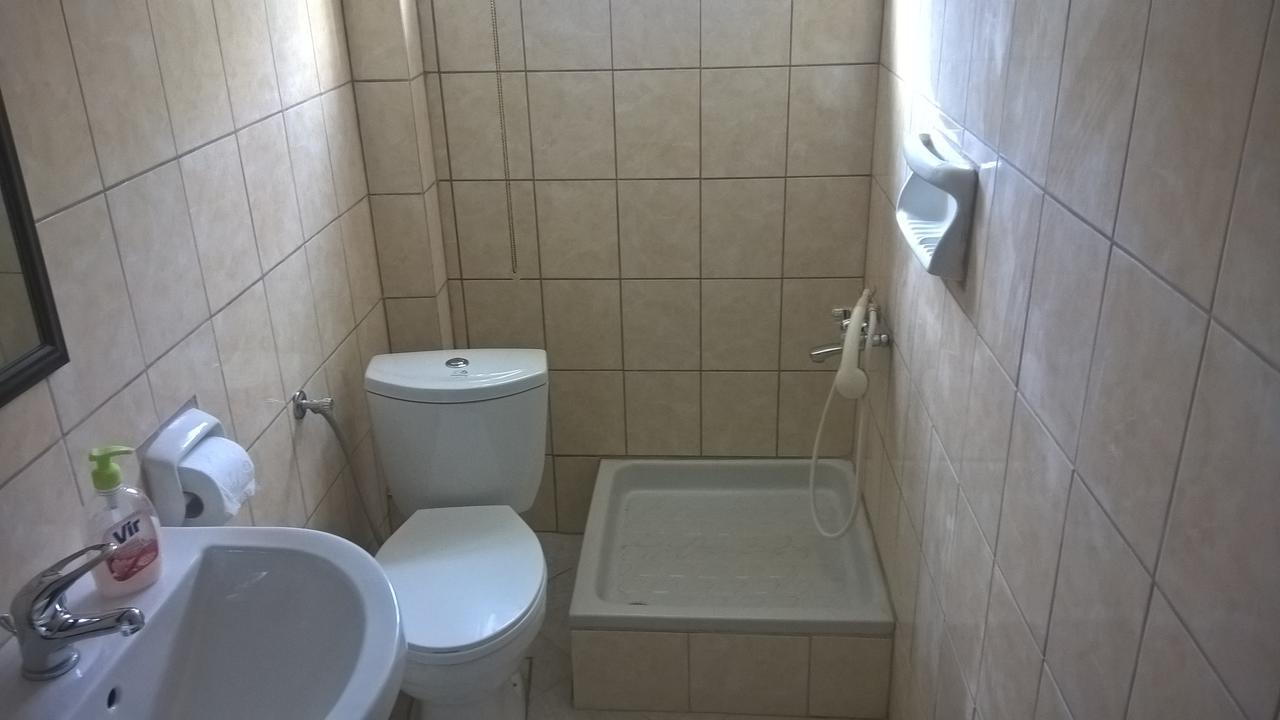 Gkoloi Studios & Apartments Kalyves Polygyrou Екстер'єр фото